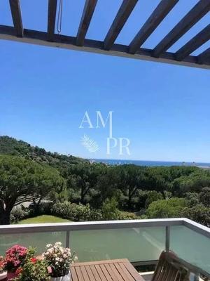 Appartement - 100 m² - 4 pièces