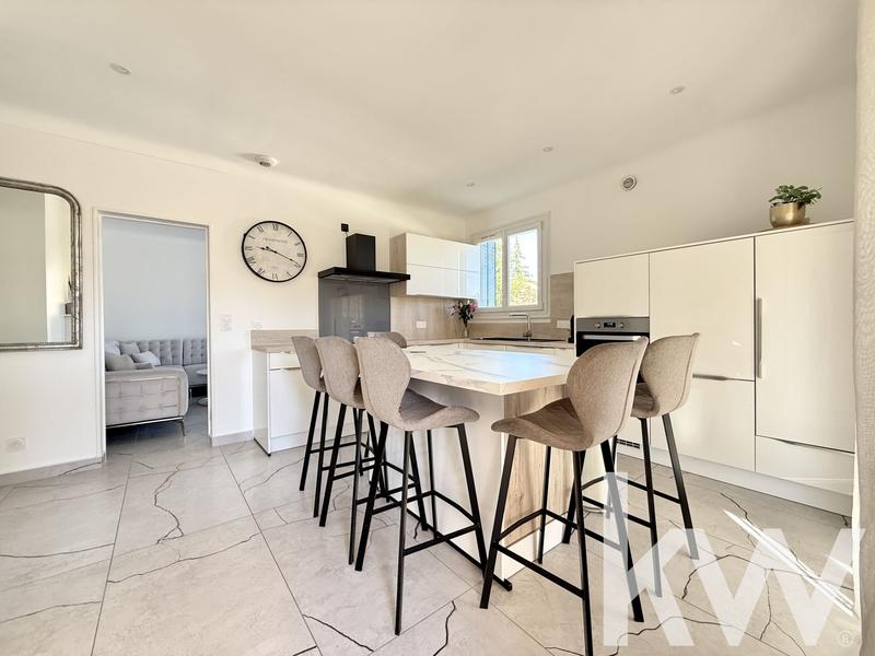 Maison - 105 m² - 4 pièces