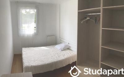 Chambre - 10 m² - 1 pièce