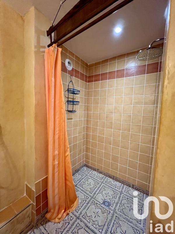 Maison - 215 m² - 7 pièces