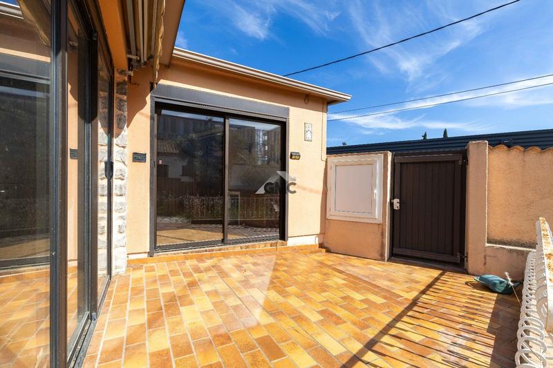 Maison - 92 m² - 4 pièces