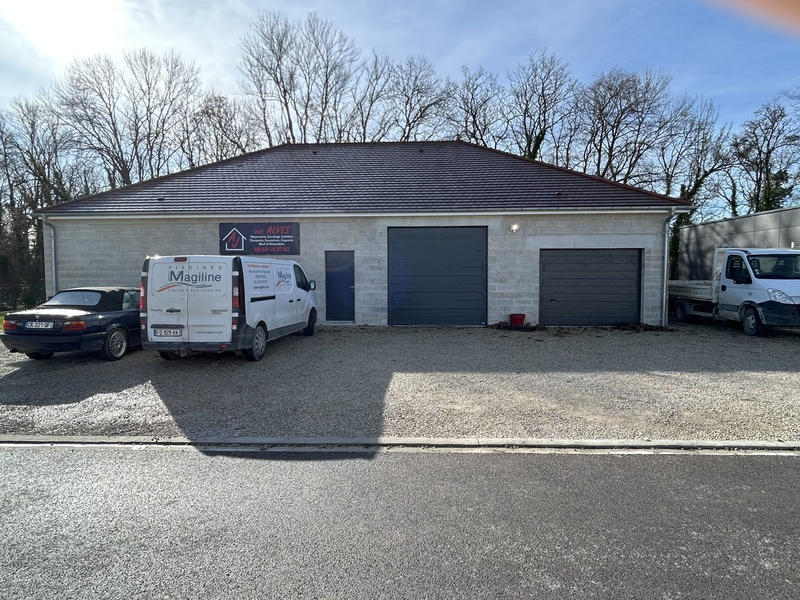 Local d'activités - 204 m² - 2 pièces