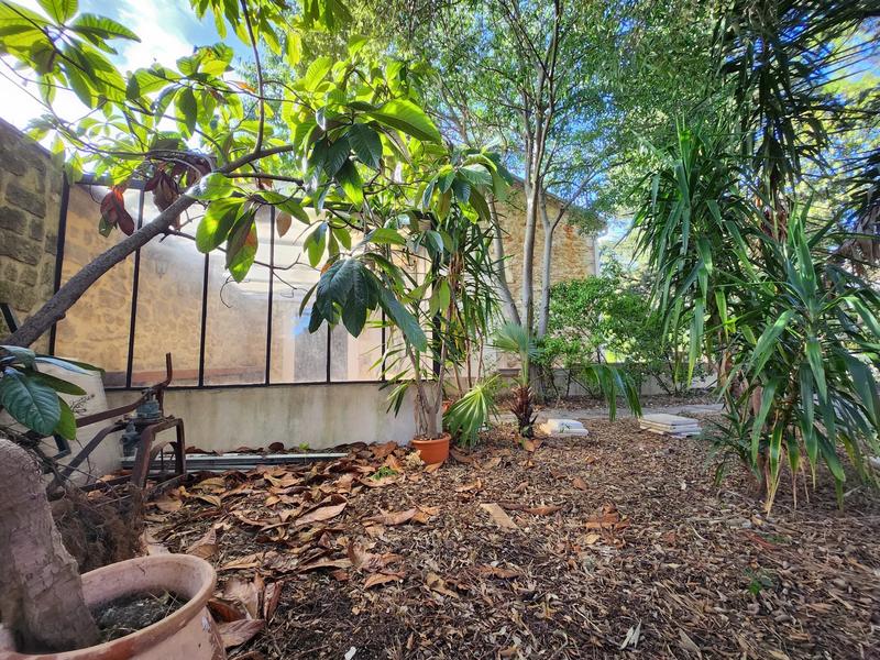 Maison - 247 m² - 9 pièces