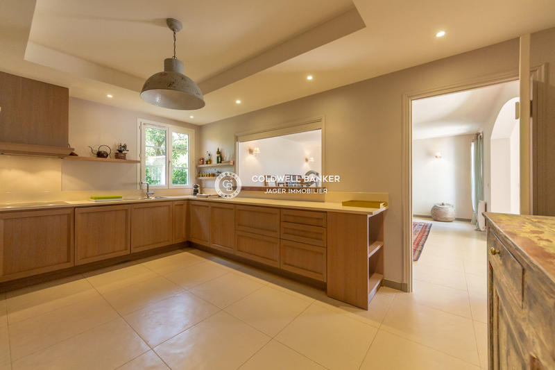 Villa - 225 m² - 5 pièces