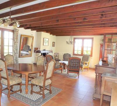 Maison - 145 m² - 6 pièces