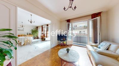 Appartement - 100 m² - 4 pièces