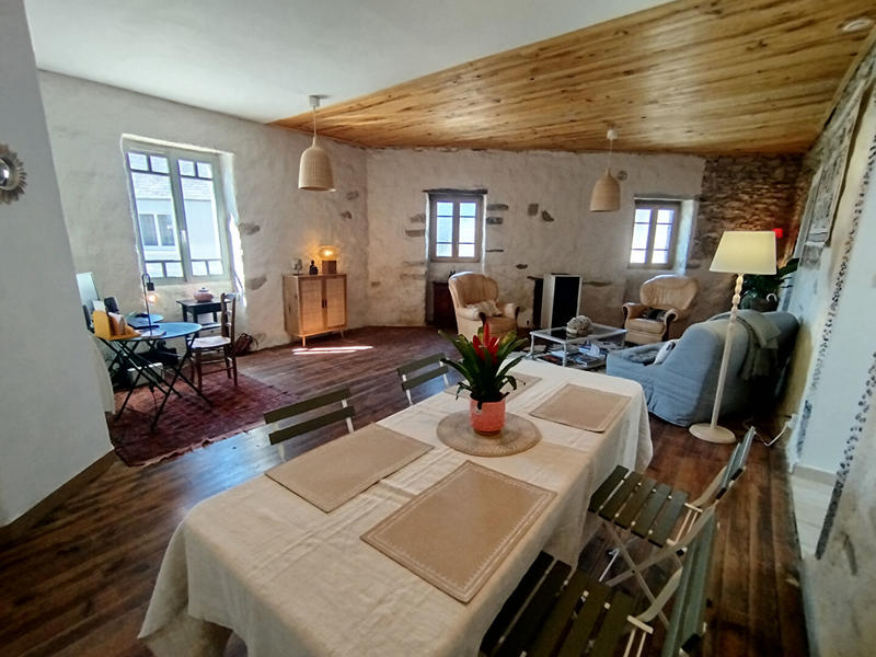 Maison - 100 m² - 6 pièces