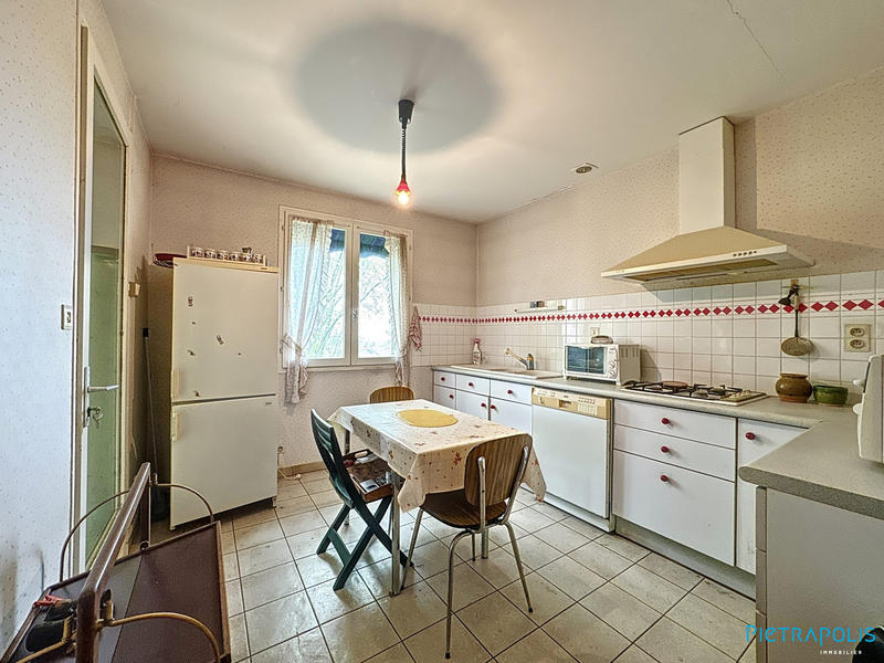 Maison traditionnelle - 140 m² - 7 pièces