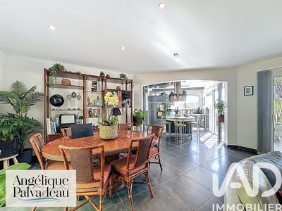 Maison de maîtres - 217 m² - 6 pièces