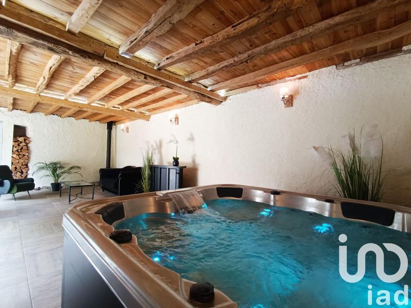 Maison - 350 m² - 7 pièces