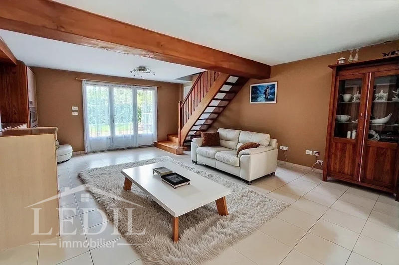 Maison - 125 m² - 5 pièces