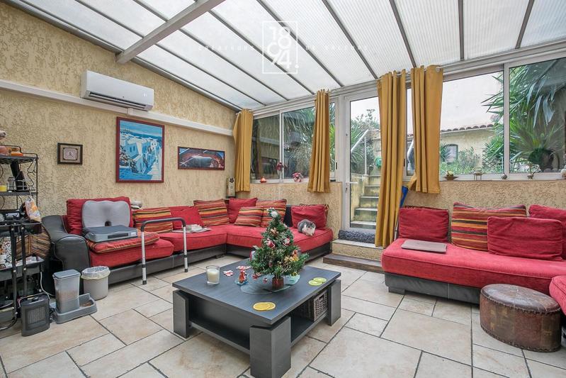 Appartement - 90 m² - 3 pièces