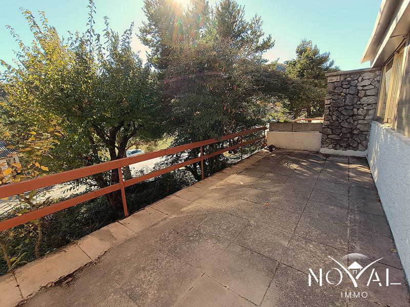 Appartement - 76 m² - 3 pièces