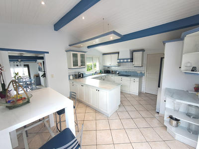 Maison - 170 m² - 5 pièces