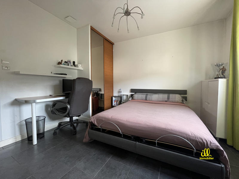 Maison - 188 m² - 6 pièces