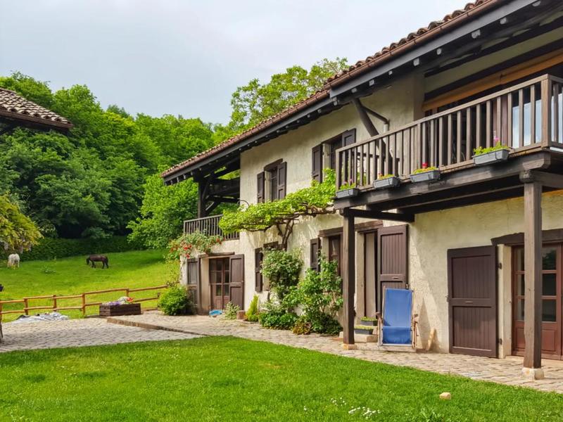 Propriété - 187 m² - 8 pièces