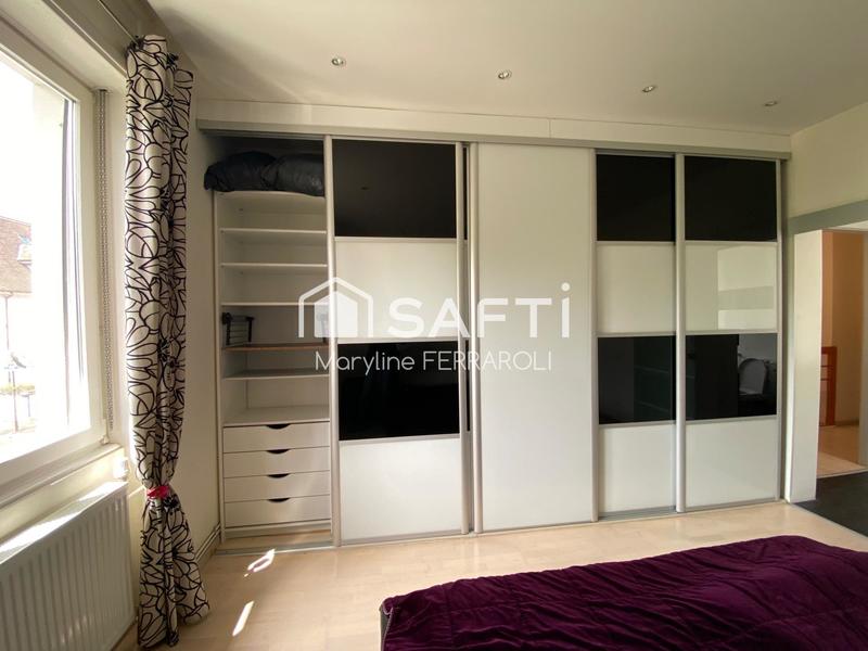 Appartement - 204 m² - 8 pièces