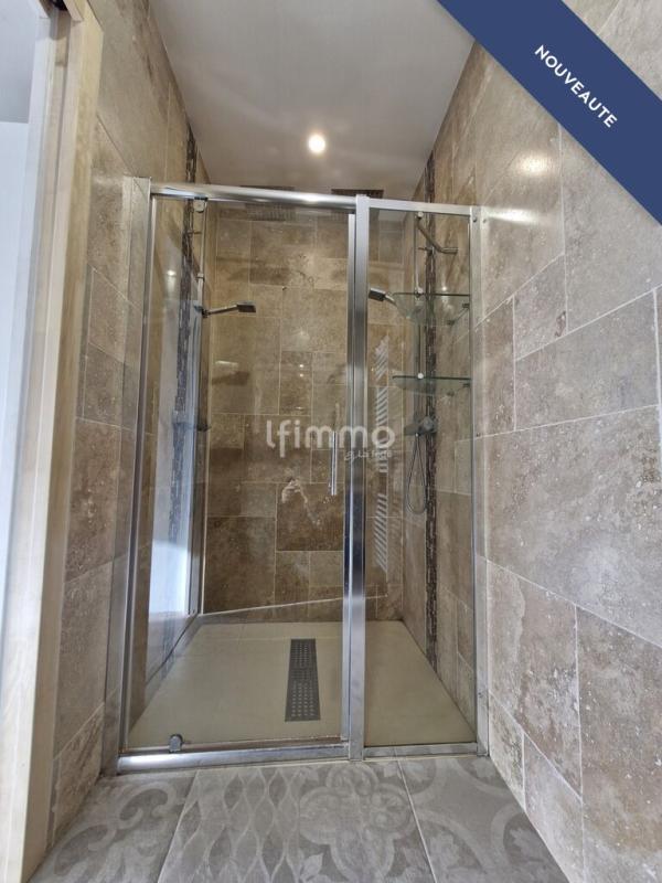 Maison - 200 m² - 7 pièces