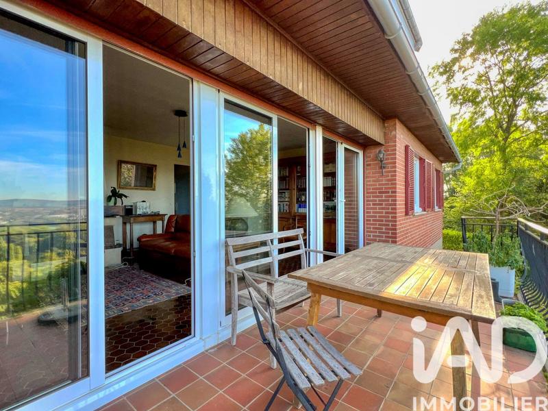 Maison - 230 m² - 10 pièces