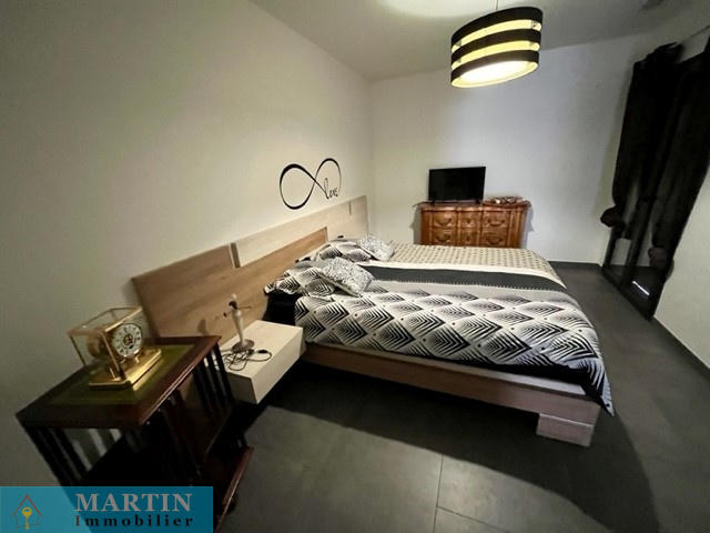 Villa - 200 m² - 6 pièces