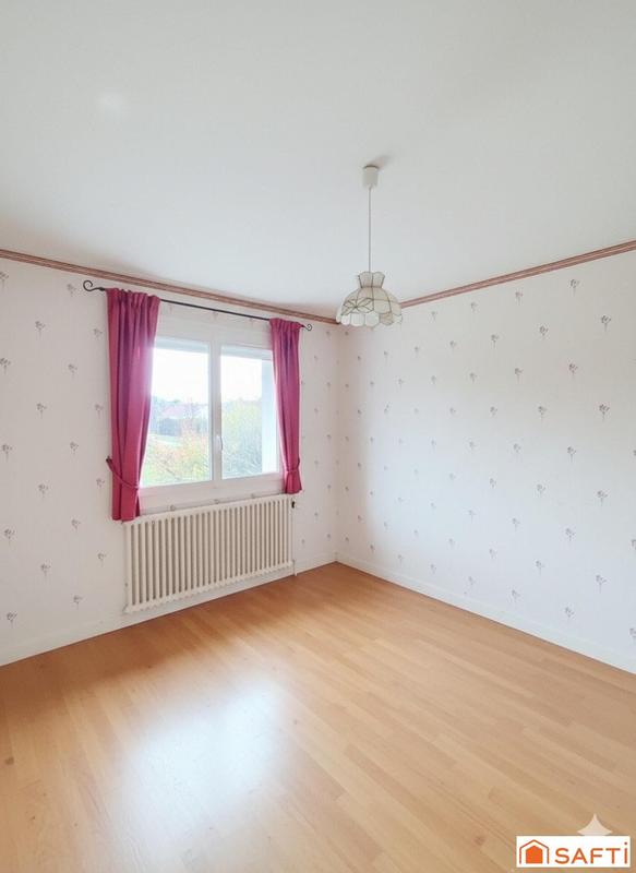 Maison - 90 m² - 5 pièces