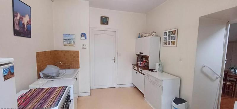 Propriété - 640 m² - 31 pièces