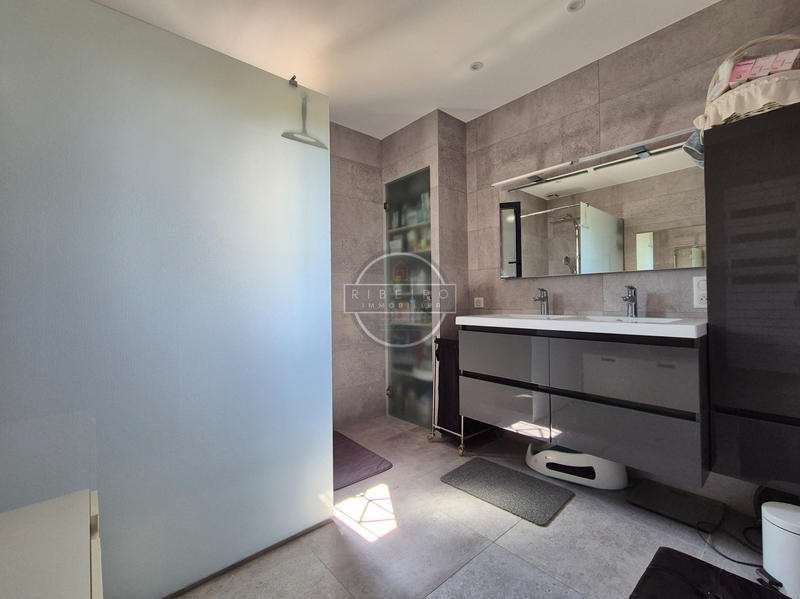 Villa - 177 m² - 4 pièces