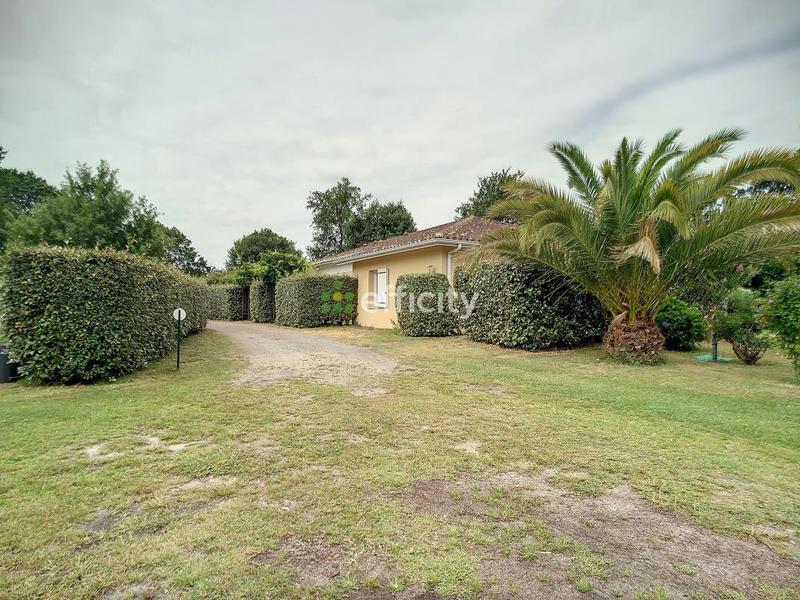 Maison - 332 m² - 24 pièces