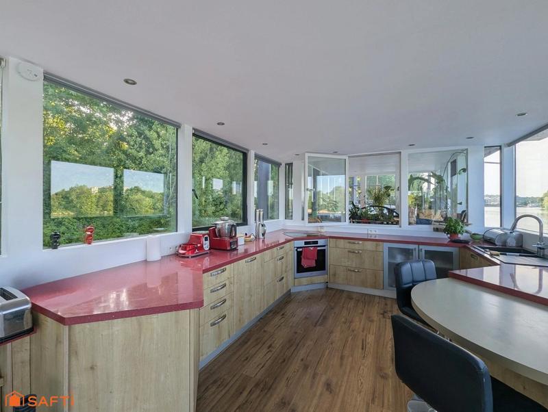 Appartement - 200 m² - 5 pièces