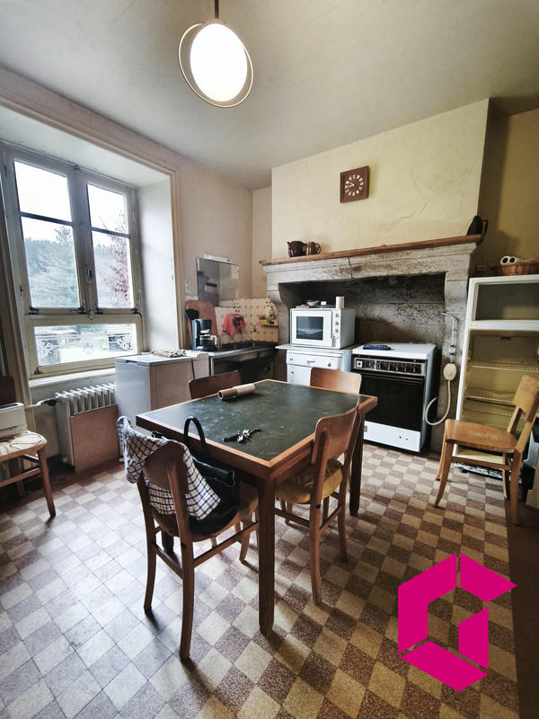 Maison - 164 m² - 8 pièces