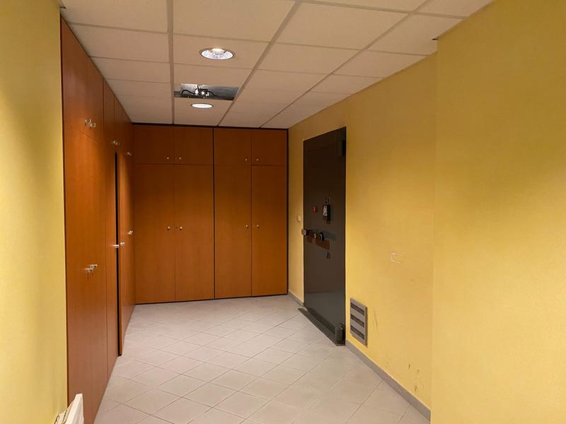 Local commercial - 300 m²