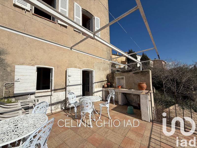 Maison - 190 m² - 7 pièces