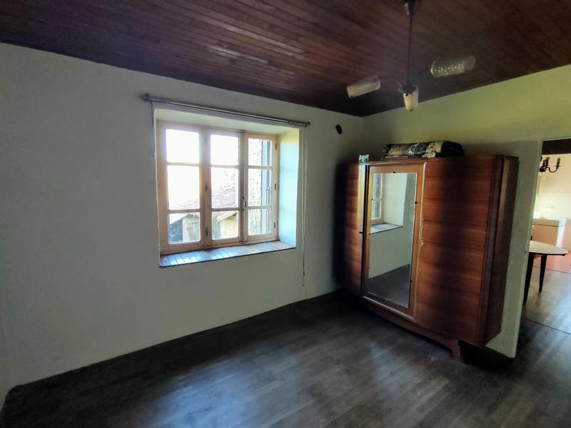 Maison - 93 m² - 5 pièces