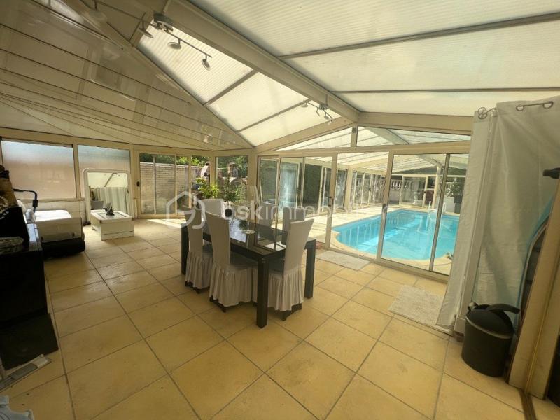 Pavillon - 150 m² - 6 pièces