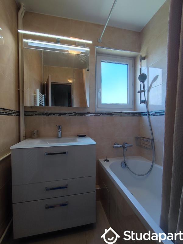 Chambre - 9 m² - 1 pièce