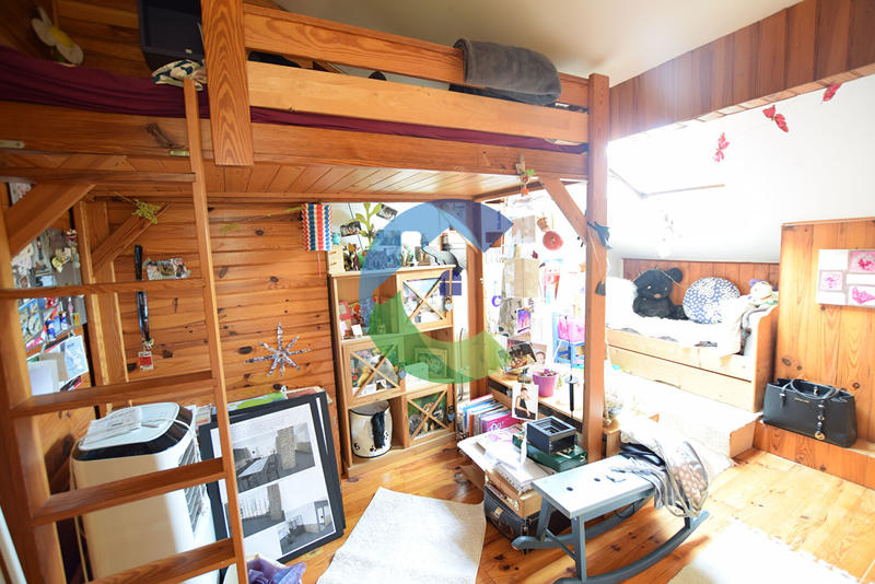 Maison - 77 m² - 6 pièces