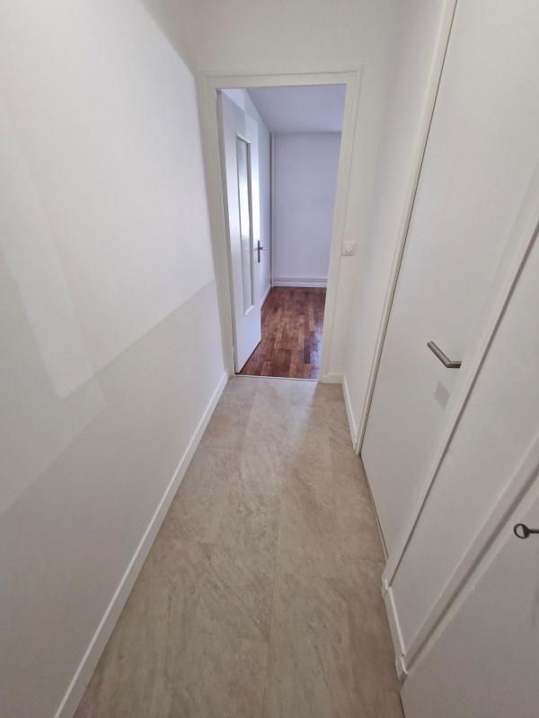 Studio - 27 m² - 1 pièce