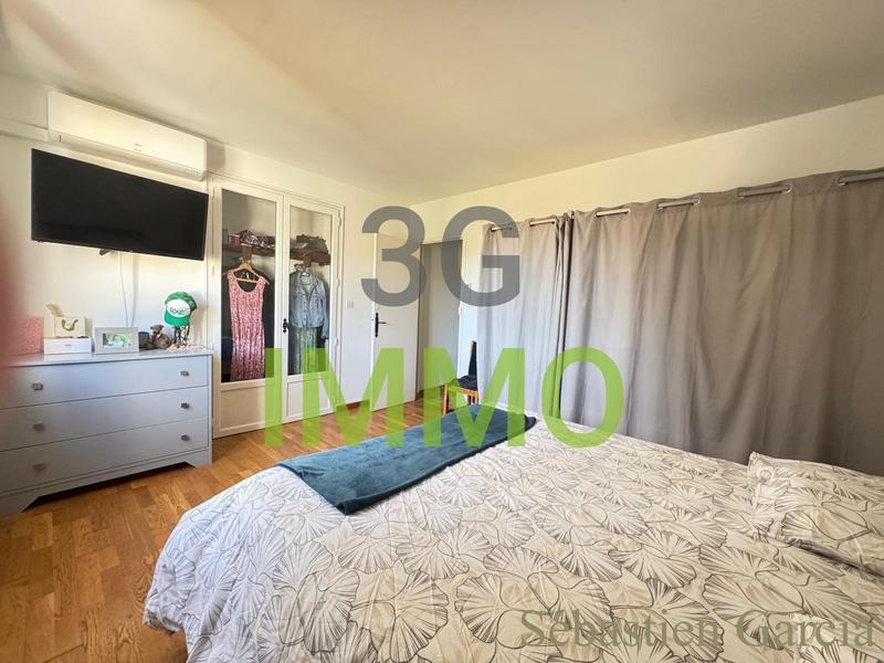 Villa - 292 m² - 13 pièces