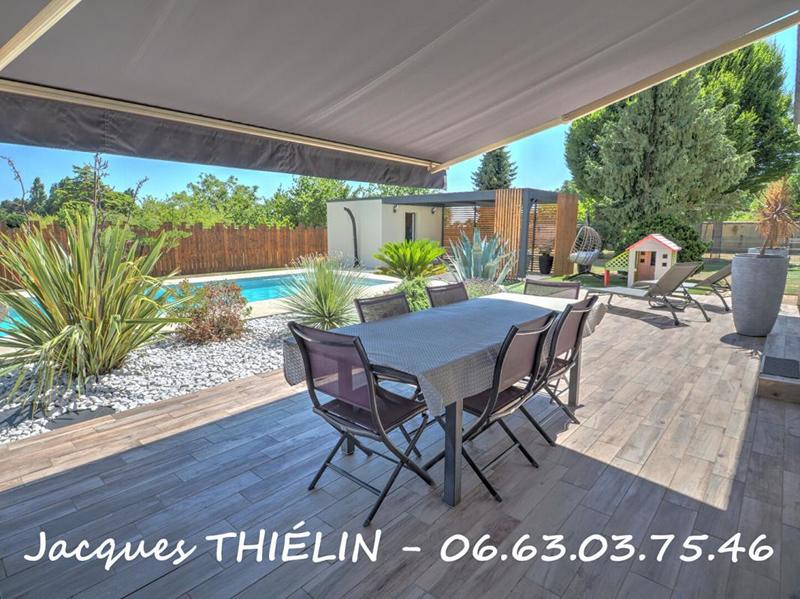 Maison - 295 m² - 12 pièces