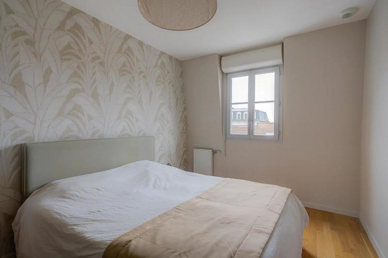 Appartement - 125 m² - 5 pièces