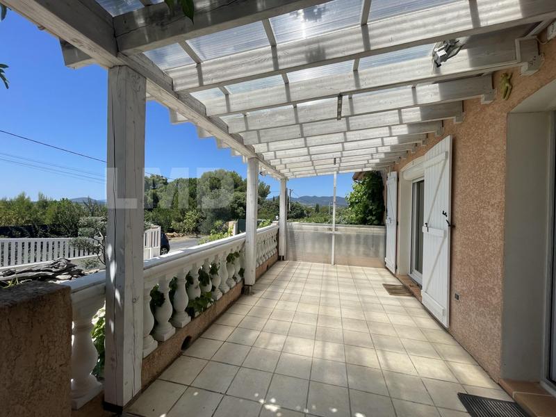 Maison traditionnelle - 152 m² - 6 pièces