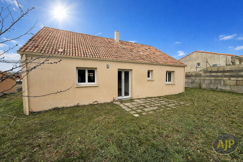 Maison - 82 m² - 5 pièces
