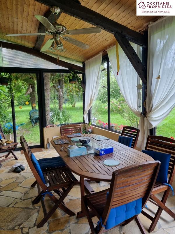 Maison - 212 m² - 12 pièces