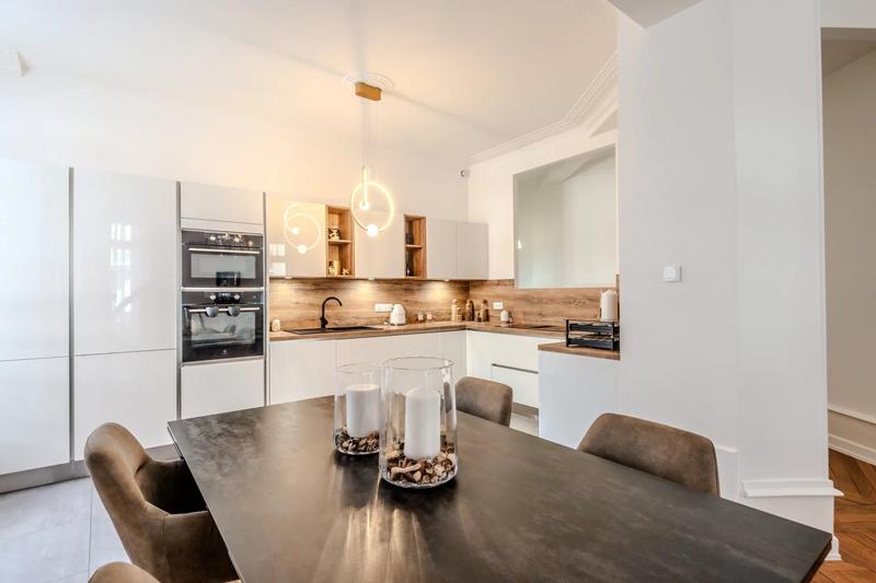 Appartement - 82 m² - 3 pièces