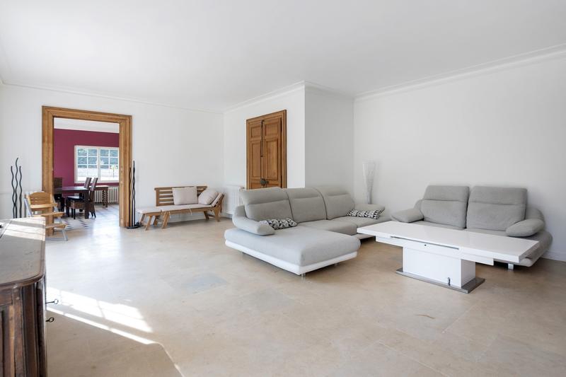 Maison - 500 m² - 9 pièces