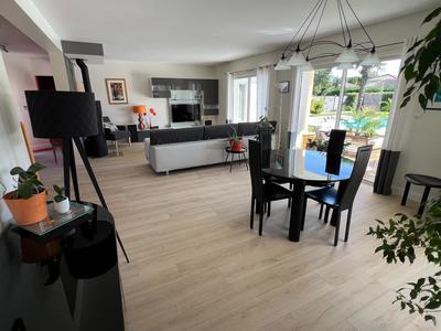 Maison - 172 m² - 5 pièces