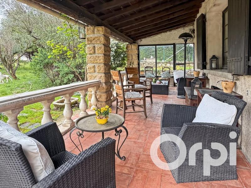 Maison - 170 m² - 7 pièces