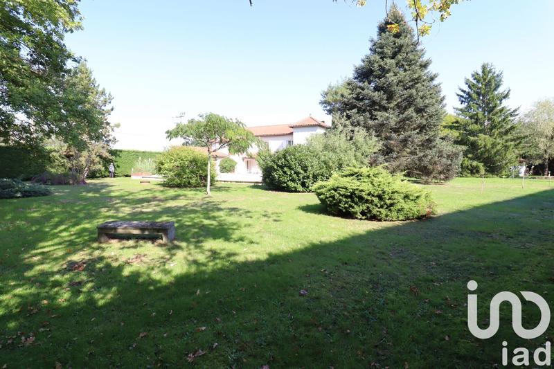 Maison - 242 m² - 6 pièces