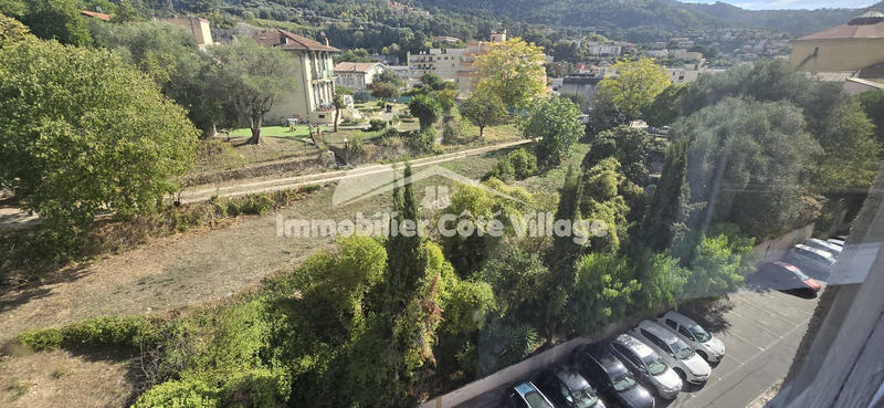 Appartement - 77 m² - 4 pièces