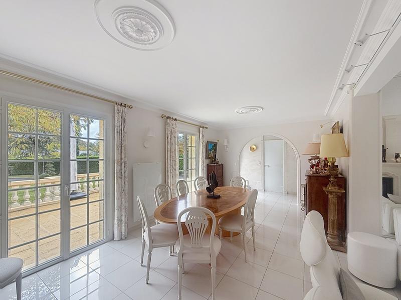 Maison - 111 m² - 5 pièces